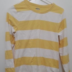 Old navy long sleeve t-shirt